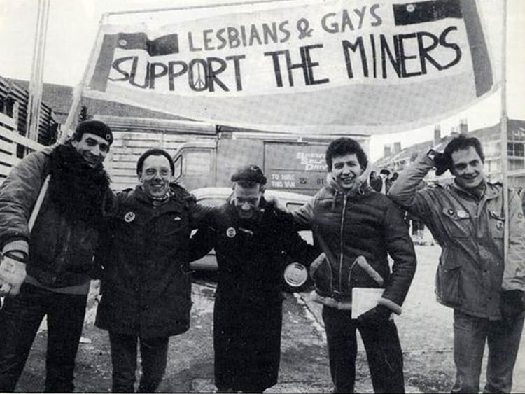 Le Courage d'Être Différent : Comment un Militant Gay des Années 80 Peut Inspirer Votre Leadership en 2025